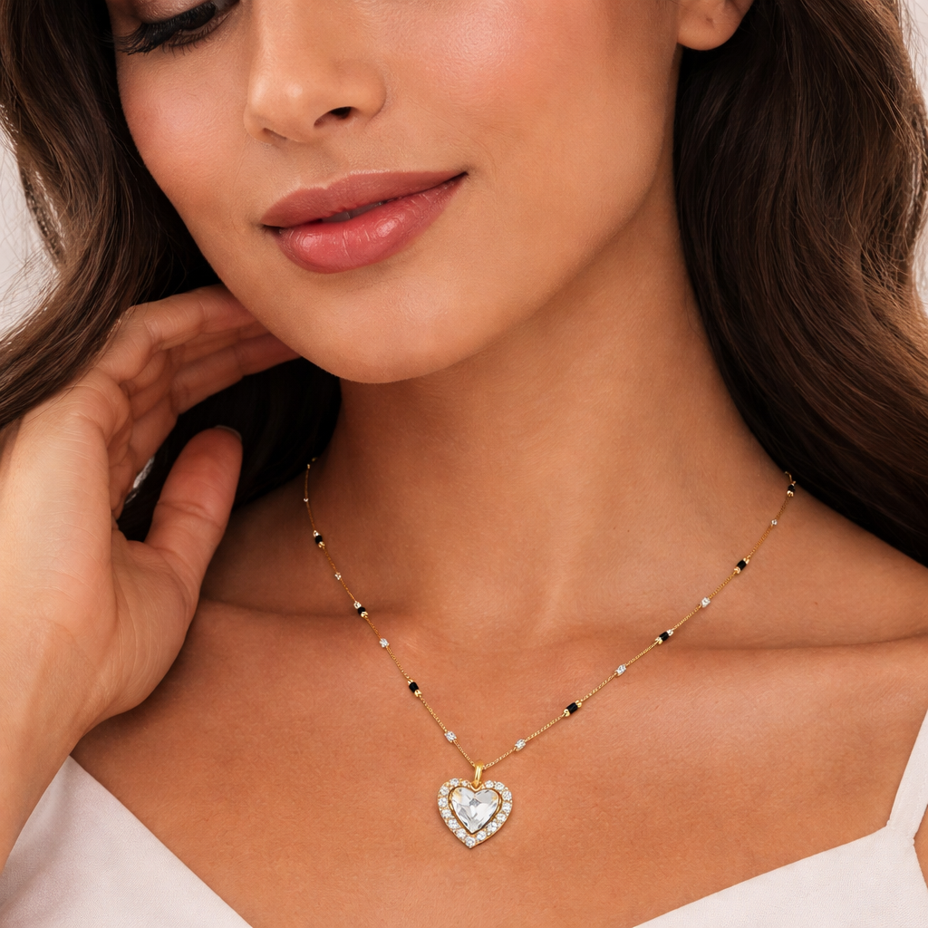 Elegant gold heart pendant necklace (2)